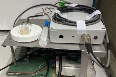 A world first: A robot able to "hear" through the ear of a locust