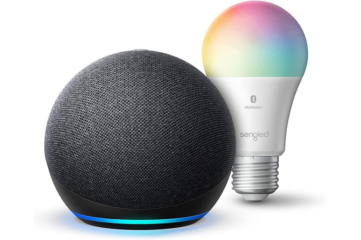 Echo Dot (4th Gen) with Sengled Bluetooth Color bulb