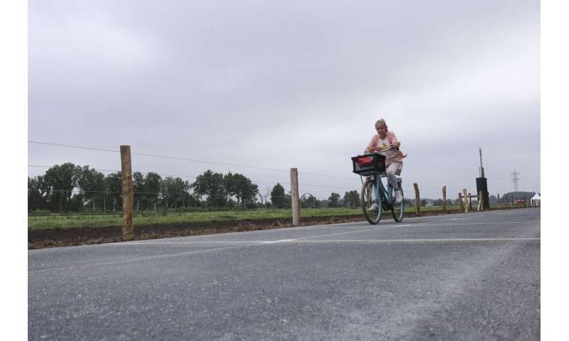 Road to future: Dutch province unveils solar bicycle path