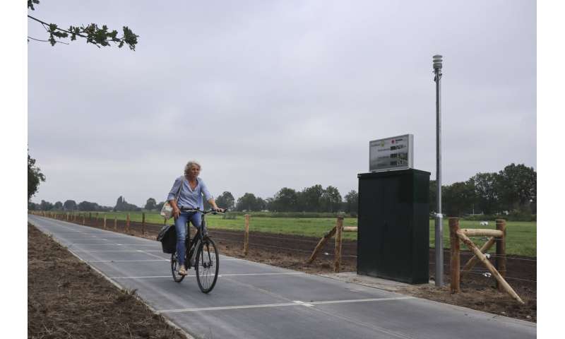 Road to future: Dutch province unveils solar bicycle path