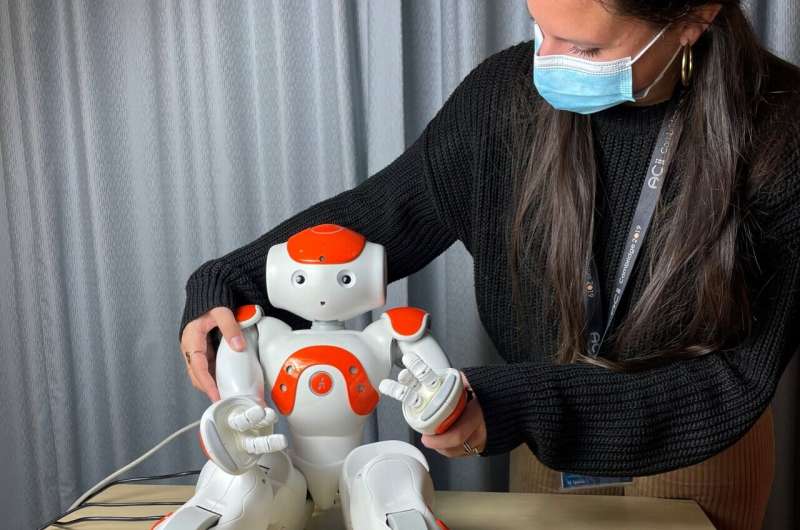 Robots can be used to assess children's mental wellbeing, study suggests