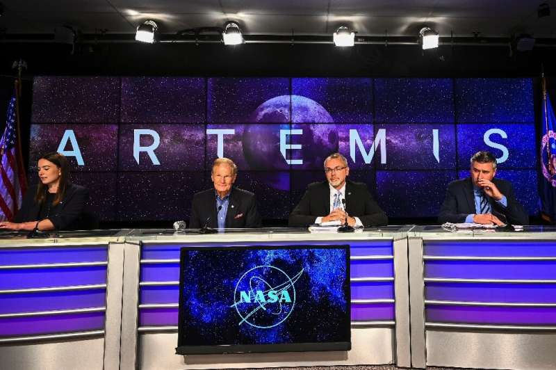 (L-R) Kennedy Space Center Press Secretary Jackie McGuinness; NASA Administrator Bill Nelson; Associate Administrator for Explor