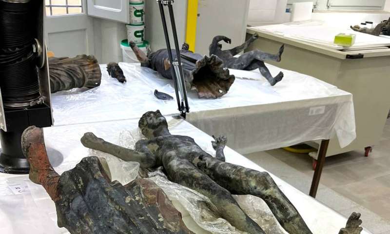 Discovery of bronzes rewrites Italy's Etruscan-Roman history