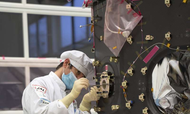 Japanese company: 'High probability' lander crashed on moon