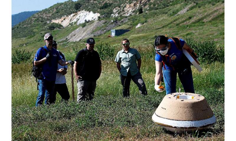 Engineers rehearse the recovery operations for the OSIRIS-REx sample return ahead of its expected September 2023 touchdown