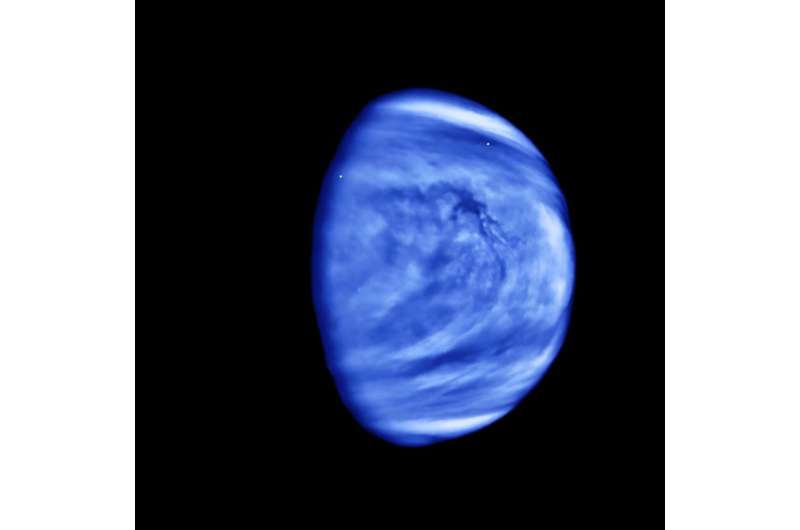 Does lightning strike on Venus? Maybe not, study suggests
