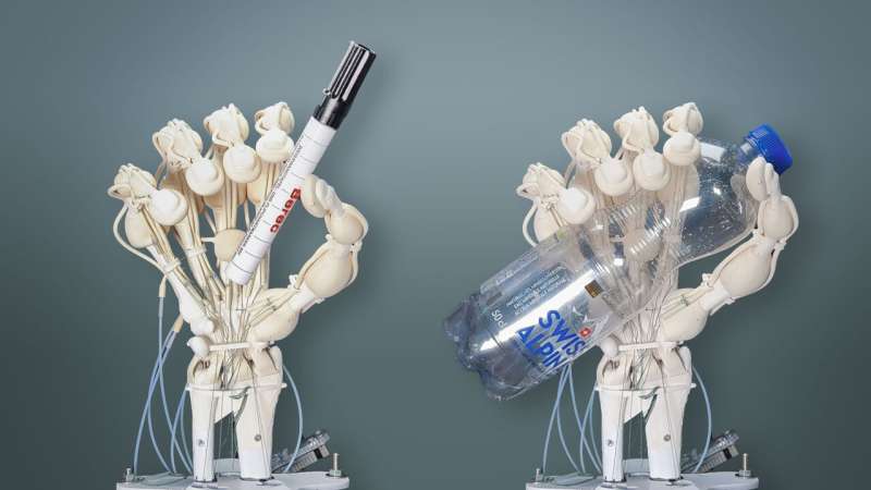 Printed robots with bones, ligaments, and tendons