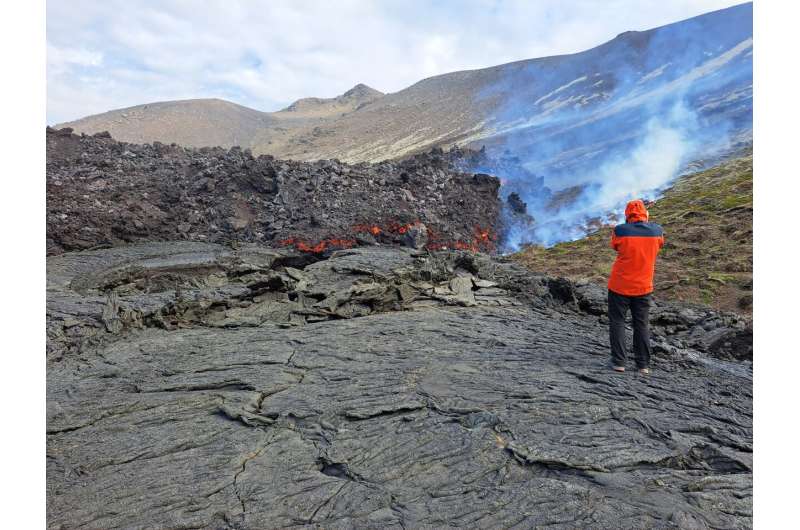Iceland's volcano eruptions may last decades, researchers find