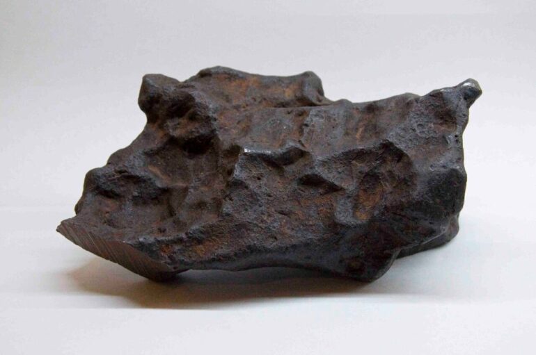 Iron meteorites hint that our infant solar system was more ...