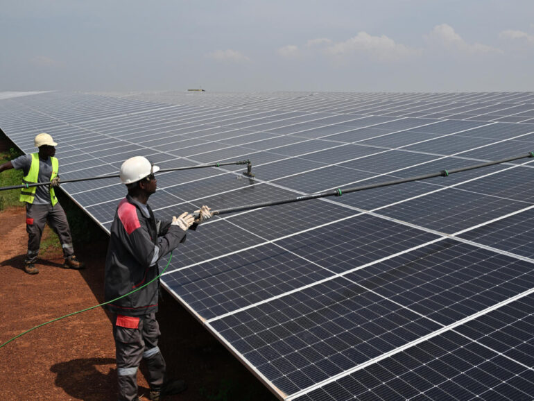 Solar investment outstrips all other power forms: IEA