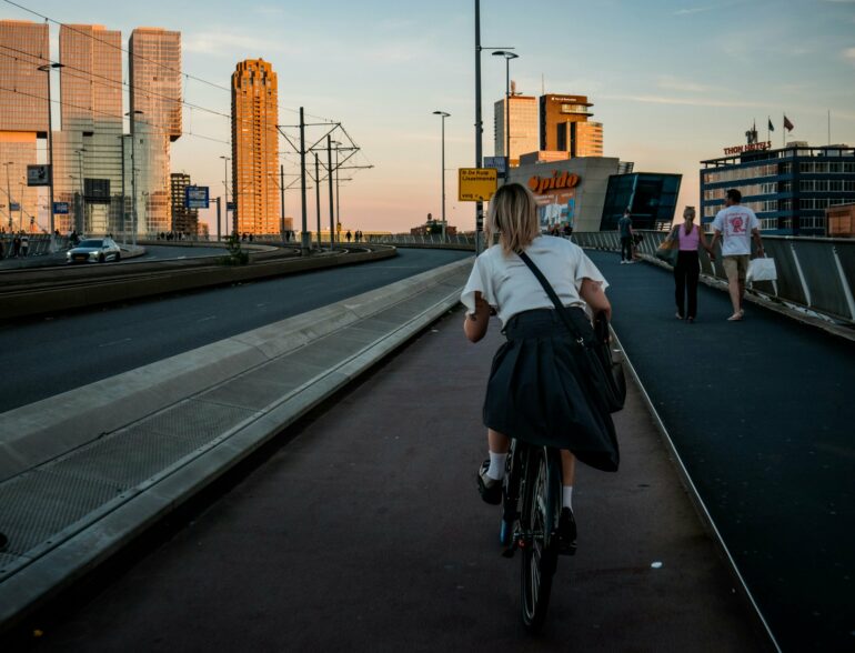 What makes roads safer? New study uses AI to find out