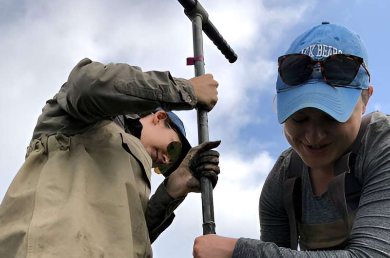 New Jersey salt marsh sediments offer evidence of hurricanes back to the 1500s