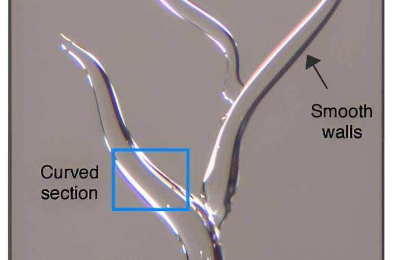 Understanding the 3D ice-printing process to create micro-scale structures