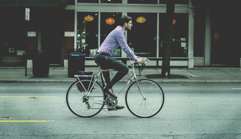 Active commuting linked to lower risks of mental and physical ill ...