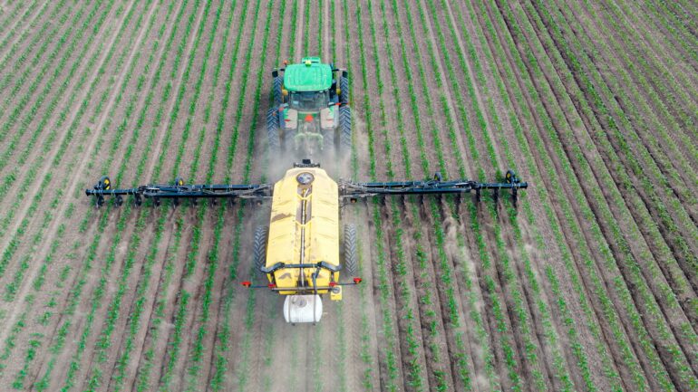 Cutting farm nitrous oxide emissions helps climate and ozone layer ...