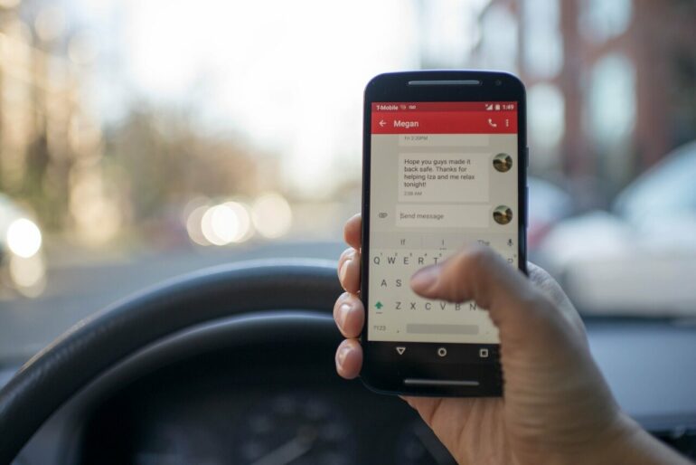 Feedback plus cash incentives reduce phone use while driving ...