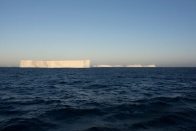 Mega-iceberg melt affects important marine ecosystem