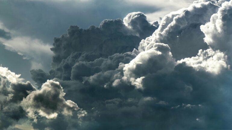 Raindrops grow with turbulence in clouds: New findings could ...