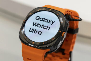 Samsung brings tech's latest fashion to wearable technology with ...