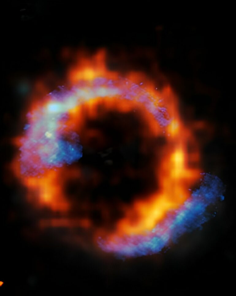 Surprising ring sheds light on galaxy formation