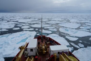 Thick sea ice flowing from Arctic Ocean shortening shipping season ...