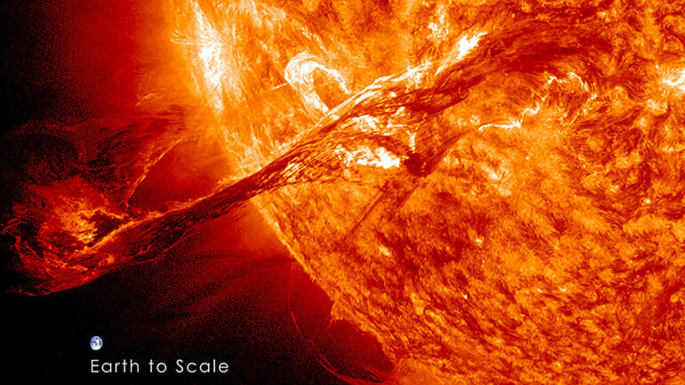 Massive solar wind disturbance caused Earth's magnetosphere to fly ...