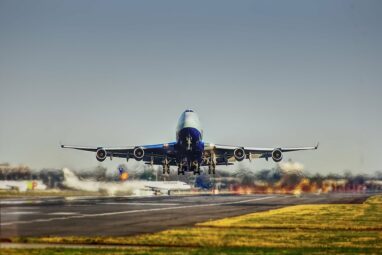 Moore's Law of aviation: Flying keeps getting safer