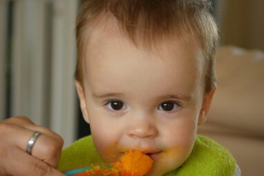 Most baby foods in US grocery stores are unhealthy, study shows