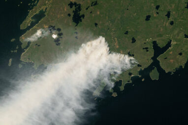 NASA study tallies carbon emissions from massive Canadian fires