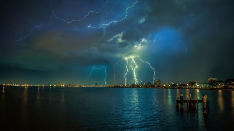 Three-year study suggests air pollution increases thunderstorm danger