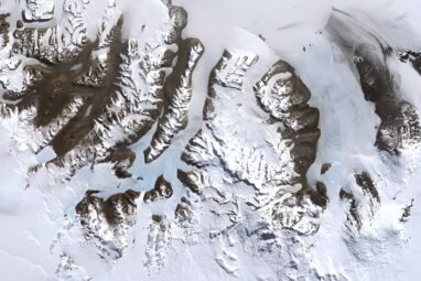 Weather 'whiplash' in Antarctica may help predict effects of ...