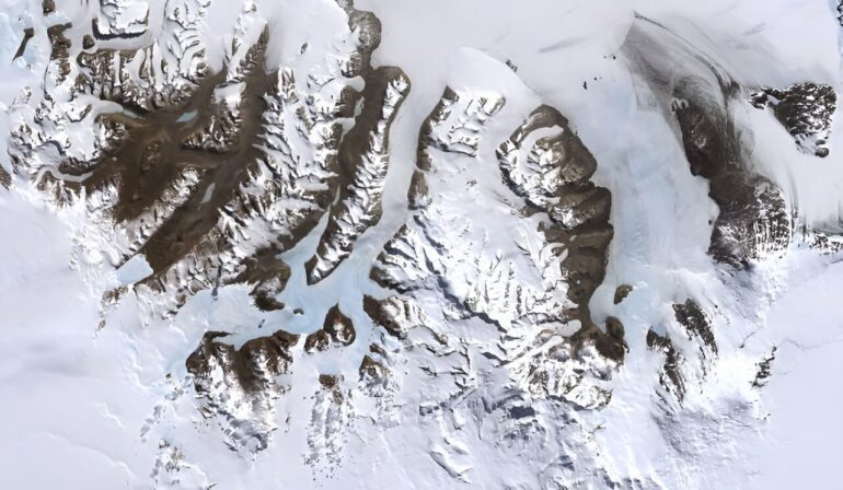 Weather 'whiplash' in Antarctica may help predict effects of ...