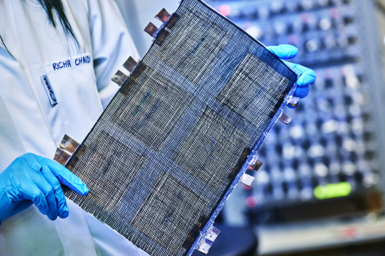 Carbon fiber structural battery battery paves way for light ...