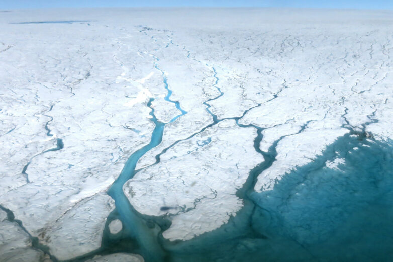 Discovery about ice layer formation in ice sheets can improve sea ...