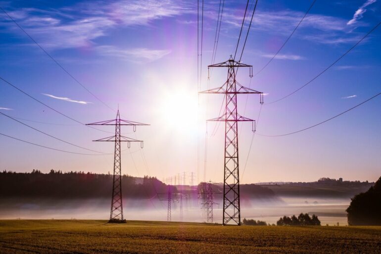 How US utility companies could double electric transmission ...