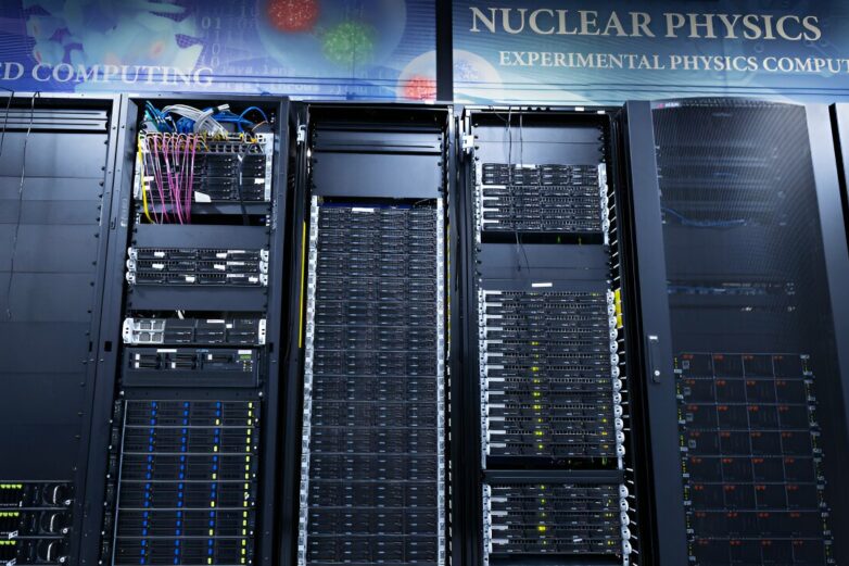 Nuclear theorists turn to supercomputers to map out matter's ...