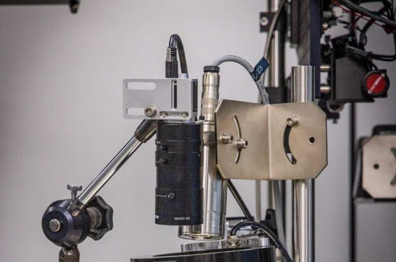 A quick and easy way to produce anode materials for sodium-ion batteries using microwaves