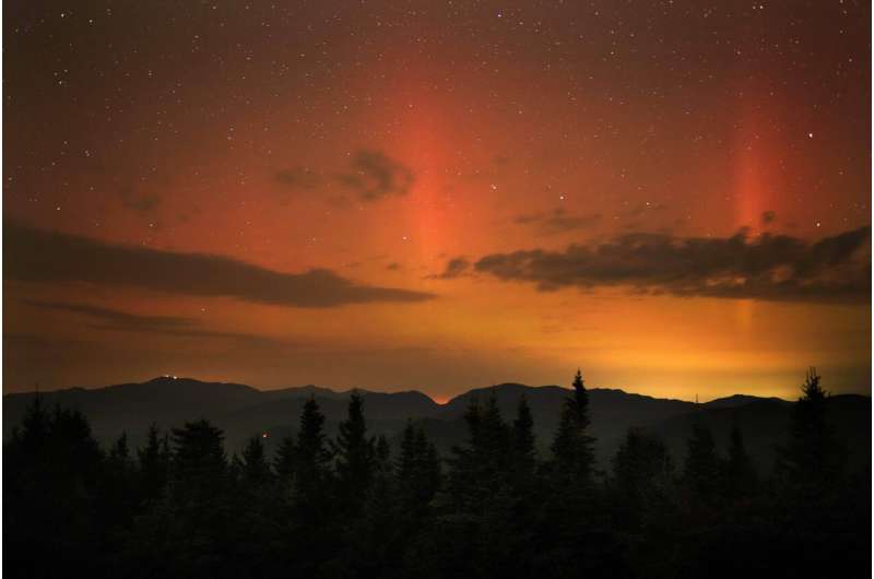 Solar flares may cause faint auroras across top of Northern Hemisphere