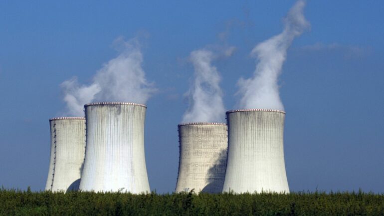 Italy eyes up nuclear energy with plans to approve new plants by ...