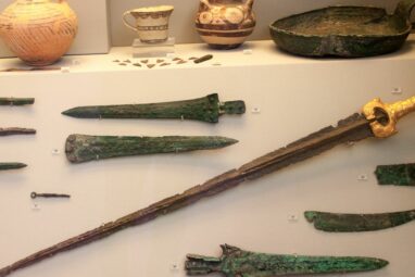 Bronze Age Weapons Were Mega Lethal – Scientists Made Their Own To ...