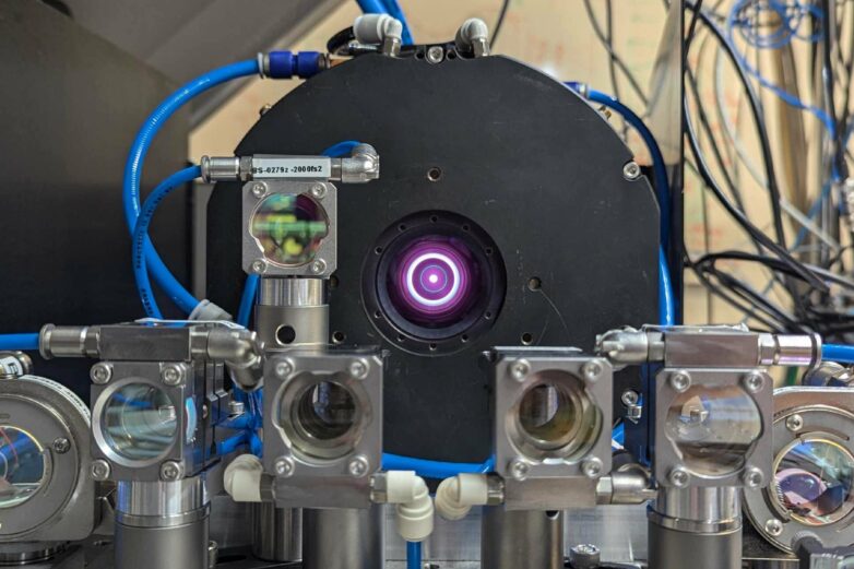 Researchers develop a laser that produces the strongest ultra ...