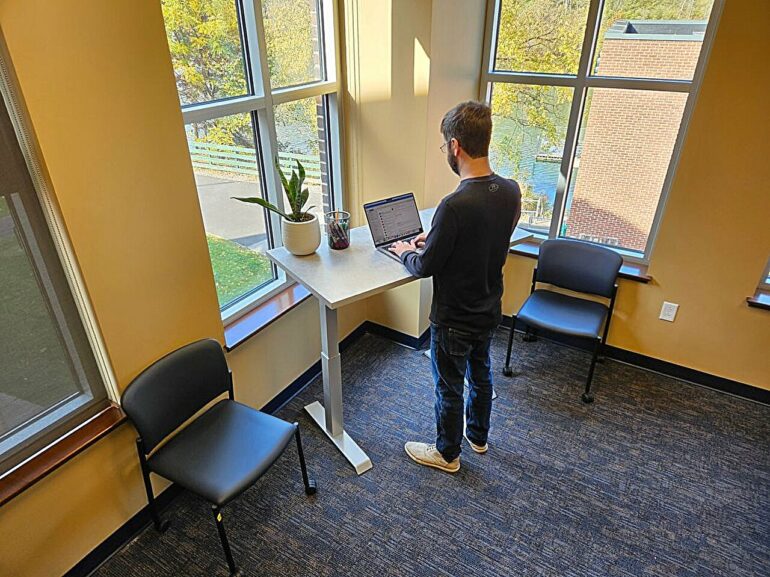 Standing desks are not the answer to decreasing blood pressure ...