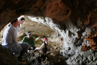 Underwater caves yield clues that may help explain early expansion ...