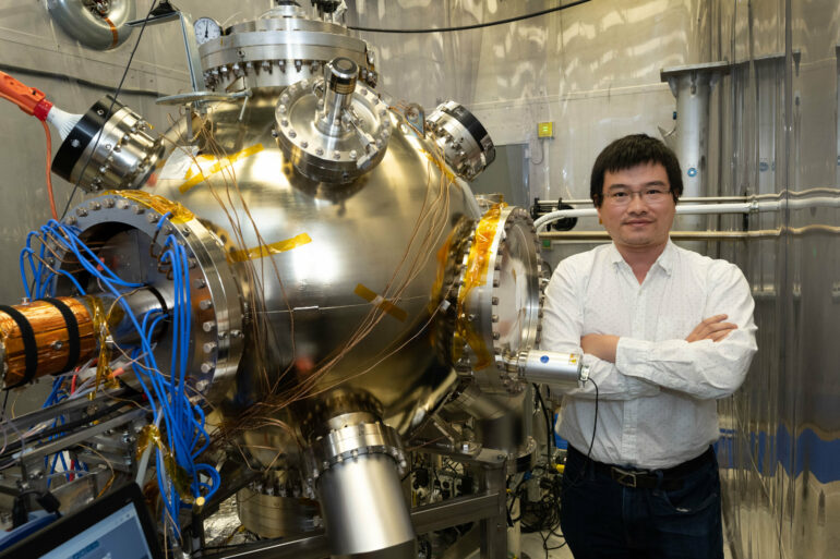 World's highest-voltage gun accelerates electrons from zero to 80 ...