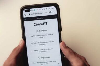 Asking ChatGPT vs Googling: Can AI chatbots boost human creativity?