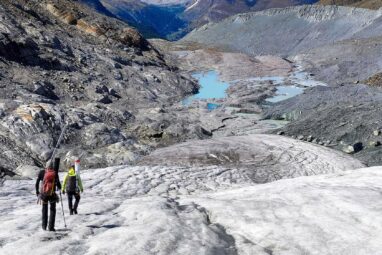 Global glacier melt: Major mass loss expected by 2100