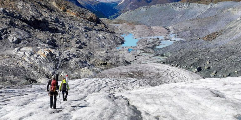 Global glacier melt: Major mass loss expected by 2100