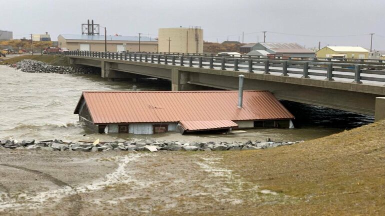 Shrinking sea ice means more-intense storms on Alaska's coast ...