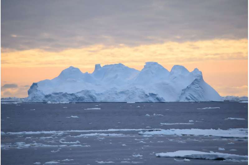 Historical climate change impacts on Southern Ocean ecosystems and risks of marine carbon removal