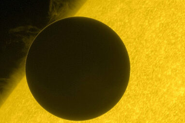 A rare Venus solar transit helps unravel exoplanet atmospheres